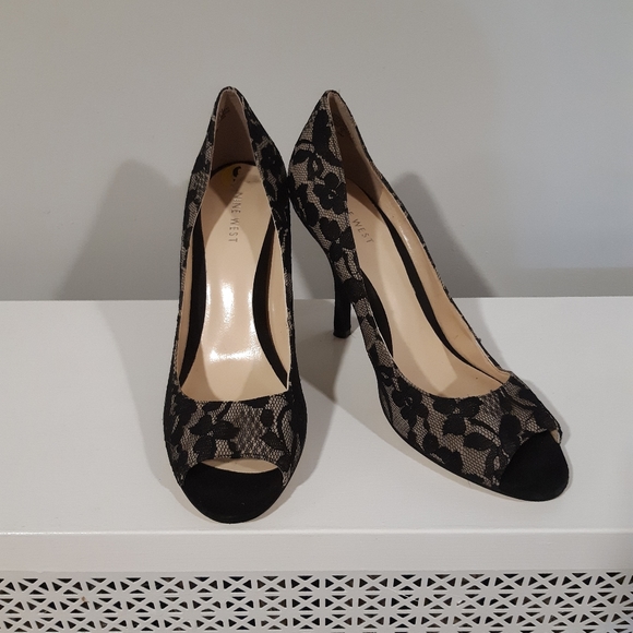 nine west peep toe slingback pumps